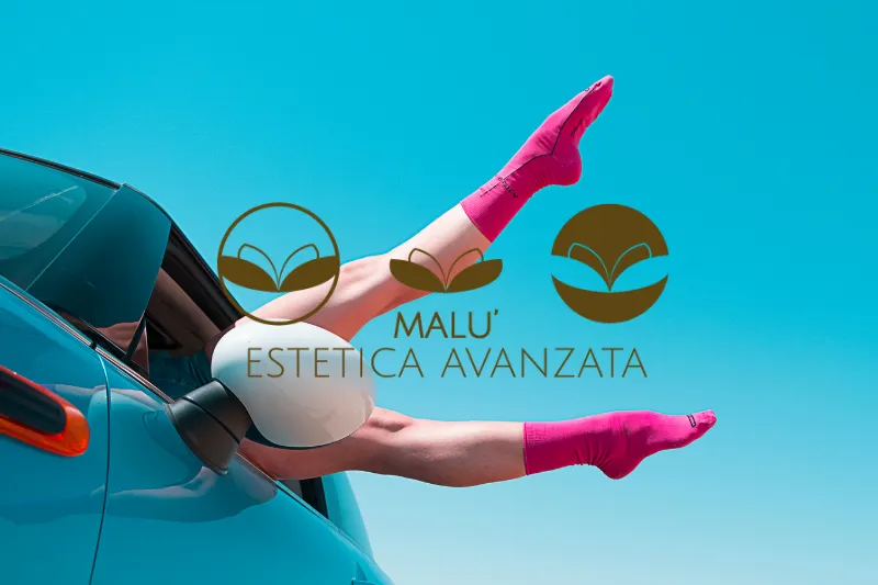 gambe fuori da finestrino macchina